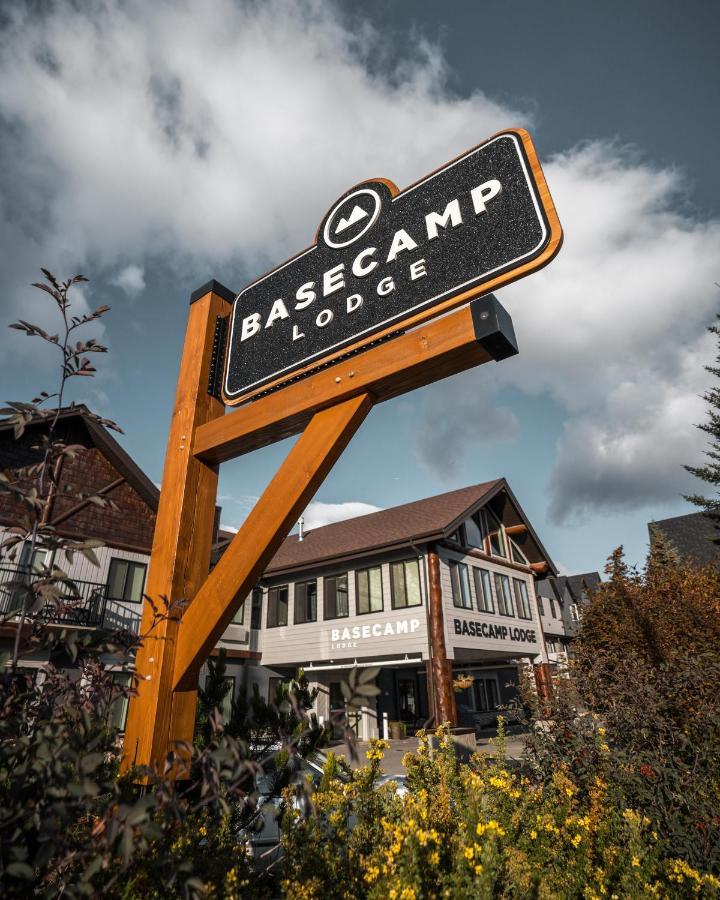 Basecamp Lodge Canmore Exterior photo